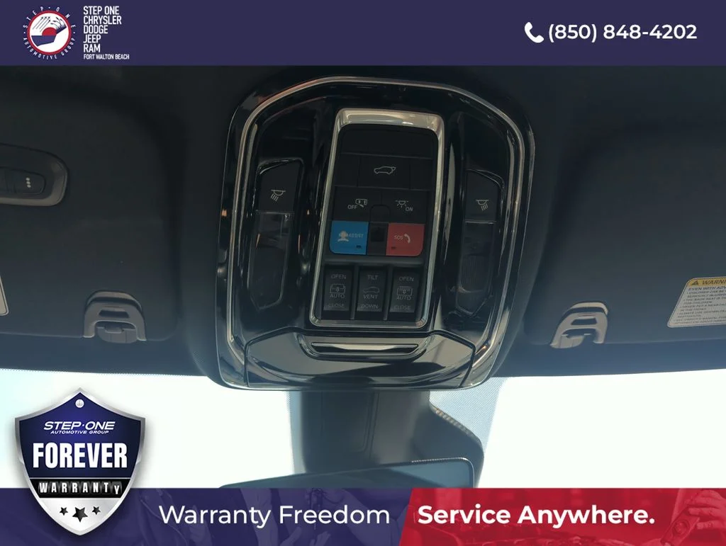 Used 2024 Black Jeep Base image 26