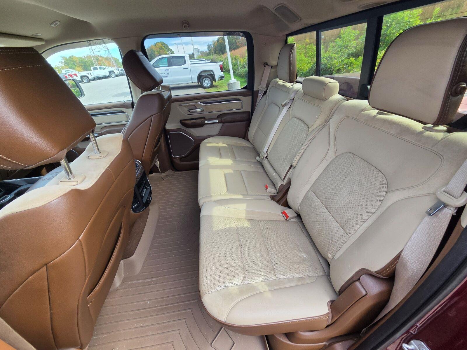 Used 2019 Delmonico Red Pearlcoat Ram Laramie image 11