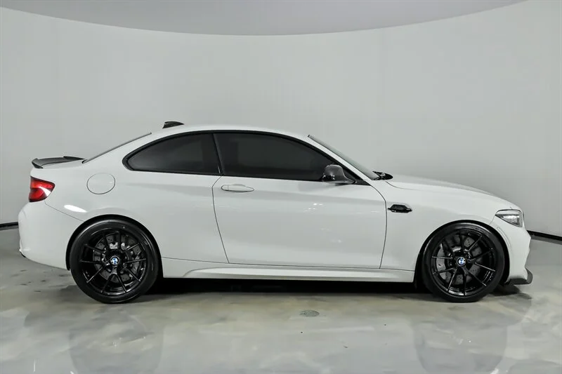 Used 2019 Alpine White BMW Competition image 13