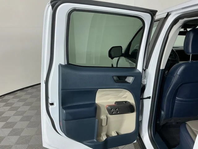 Used 2026 White Ford Lariat image 29