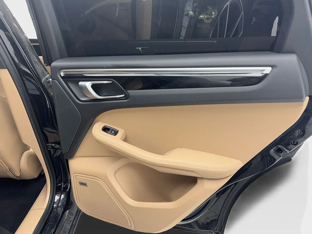 Used 2022 Black Porsche Base image 31