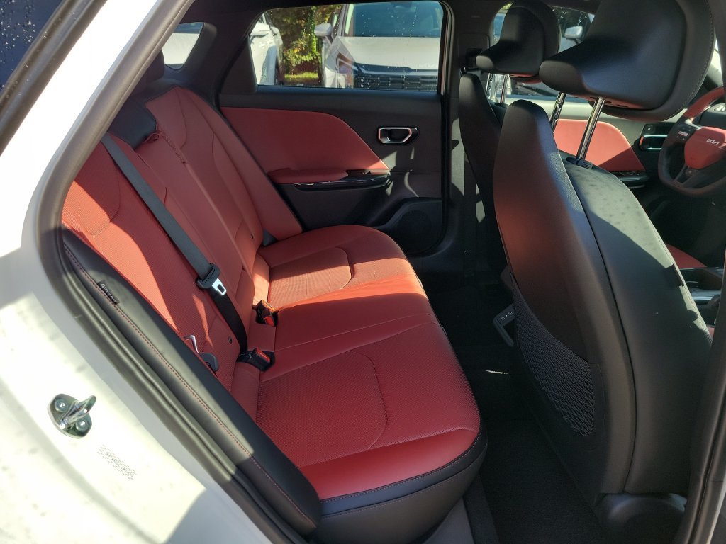 New 2026 Snow White Pearl Kia GT-Line image 12