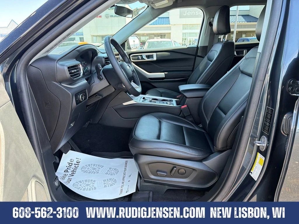 Used 2024 Blue Ford XLT image 9