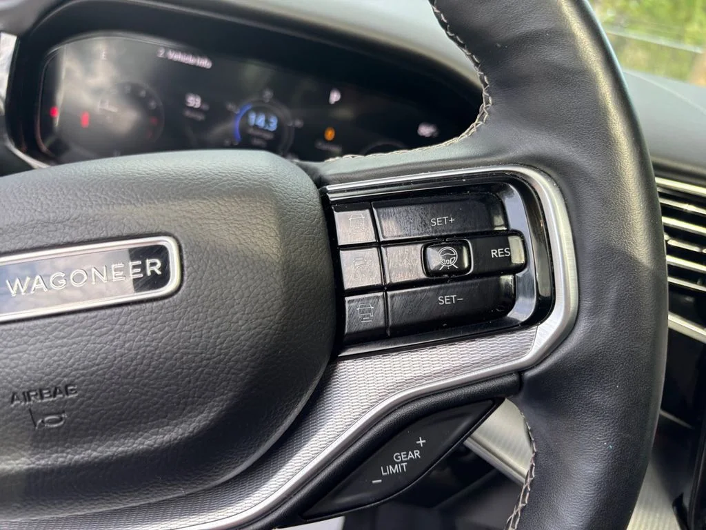 Used 2023 Gray Jeep Base image 34