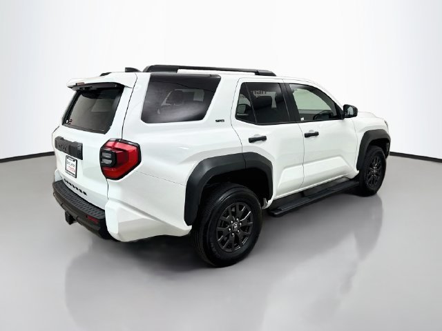 Used 2025 White Toyota SR5 image 7