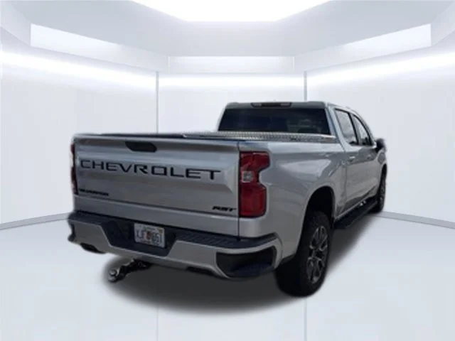 Used 2019 Silver Chevrolet RST image 4