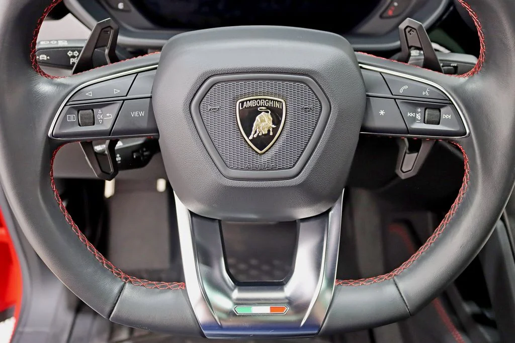 2022 Lamborghini Urus
