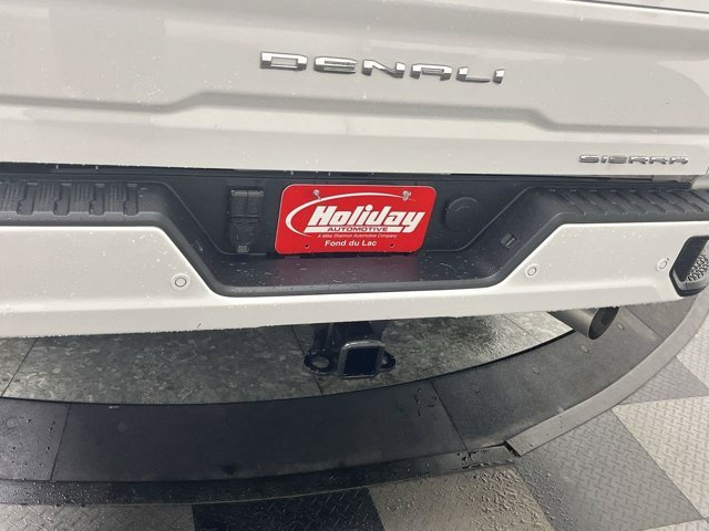 Used 2025 Summit White GMC Denali image 39
