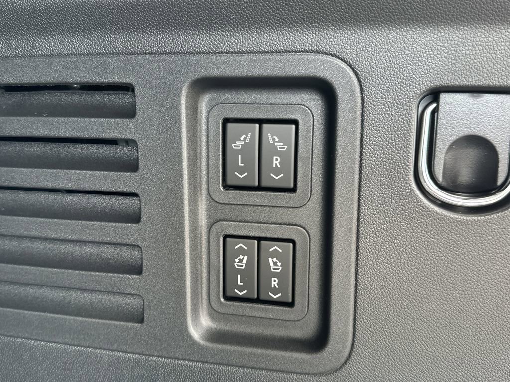 2026 GMC Acadia Denali - Photo 34