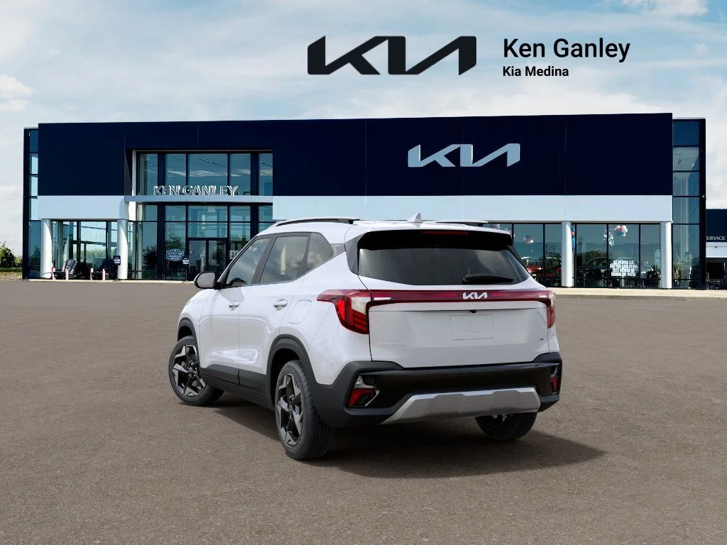 New 2026 Snow White Pearl Kia S image 4