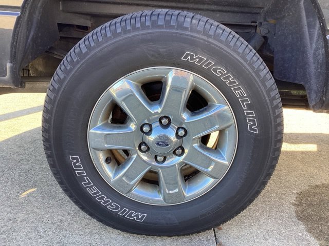 Used 2014 Tuxedo Black Metallic Ford XLT image 7