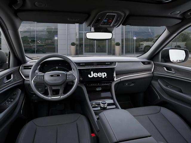 New 2026 Bright White Clear-Coat Exterior Paint Jeep Limited image 40