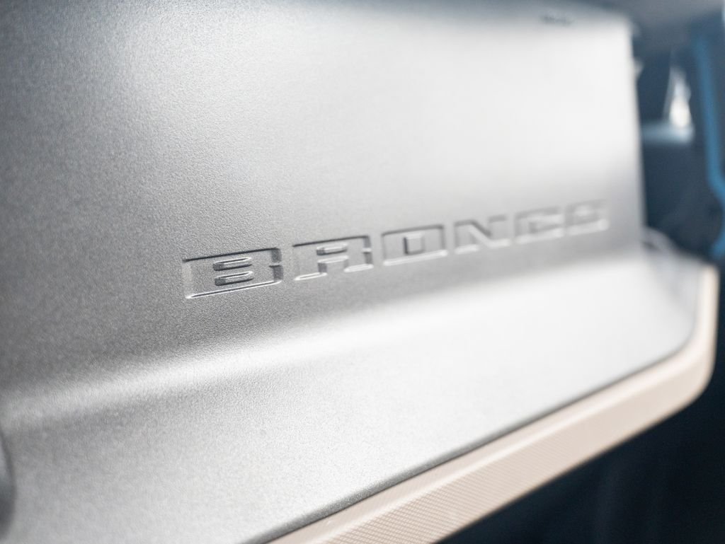 Used 2024 Gray Ford Wildtrak image 32