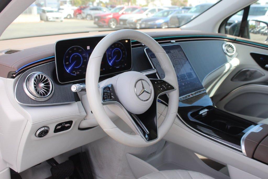 Used 2023  Mercedes-Benz 450 image 13
