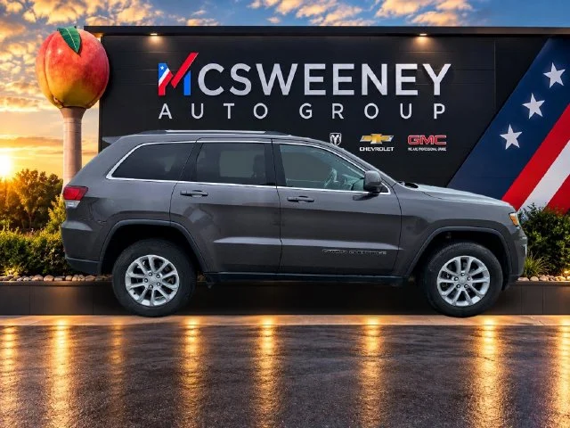 Used 2021 Gray Jeep Laredo E image 6