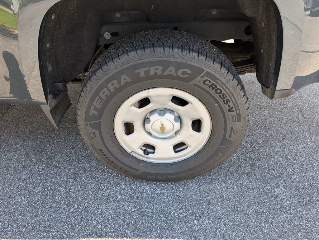 Used 2020 SHADOW GRAY METALLIC Chevrolet 2WD Work Truck image 6