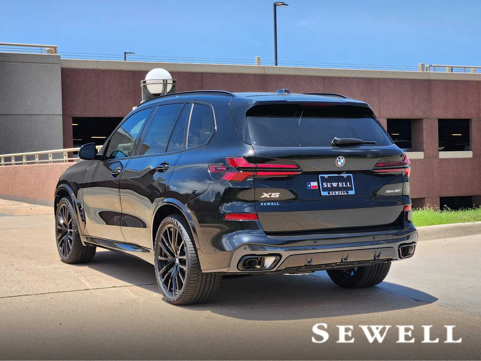 New 2026 Black Sapphire Metallic BMW xDrive40i image 3