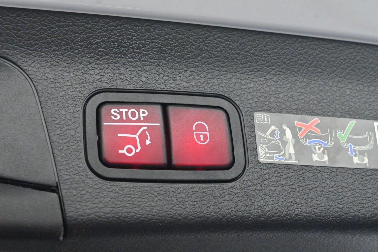 Used 2025 Polar White Mercedes-Benz GLS 450 image 11