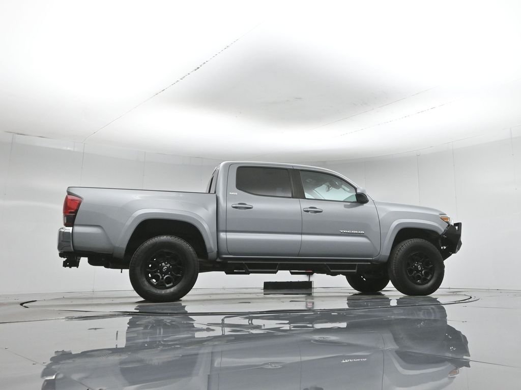 Used 2019 Gray Toyota SR5 image 50