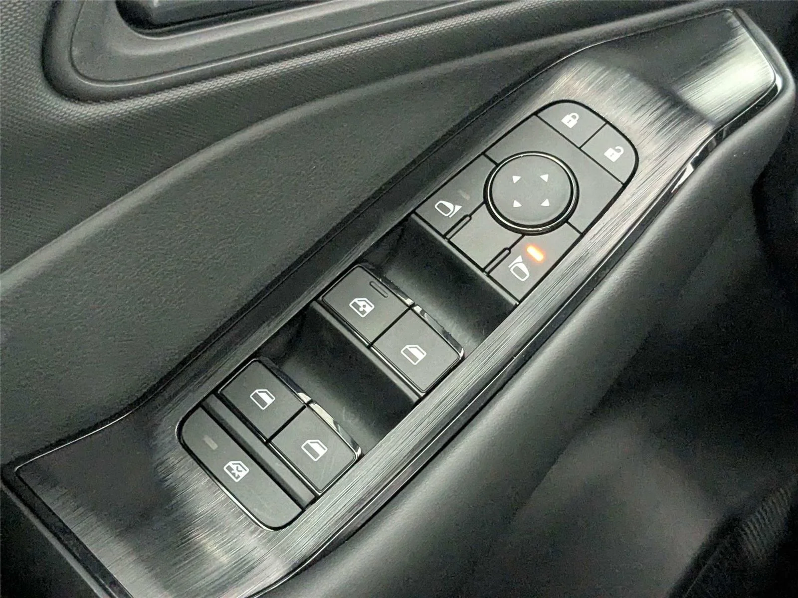 2026 Nissan Rogue S - Photo 25