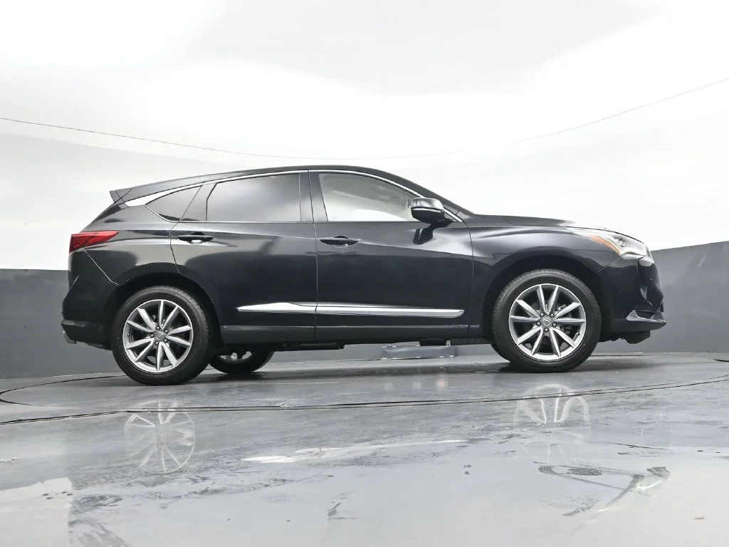 Used 2023  Acura Technology Package image 34