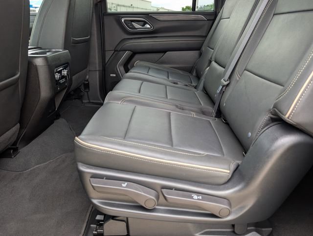 Used 2023 Titanium Rush Metallic GMC SLT image 21