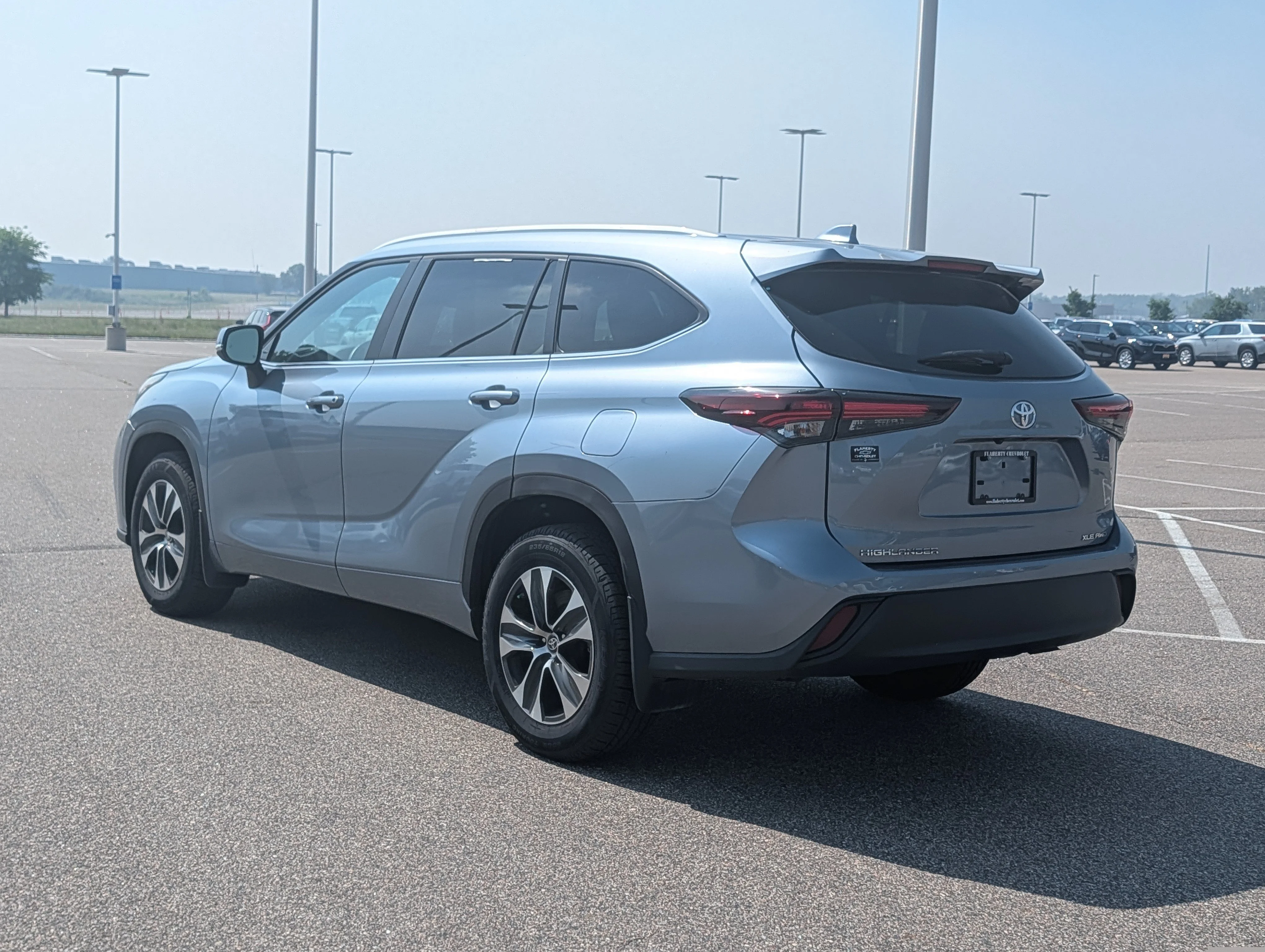Used 2024 Moon Dust Toyota XLE image 3