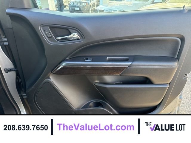 Used 2021 Gray GMC Elevation image 12