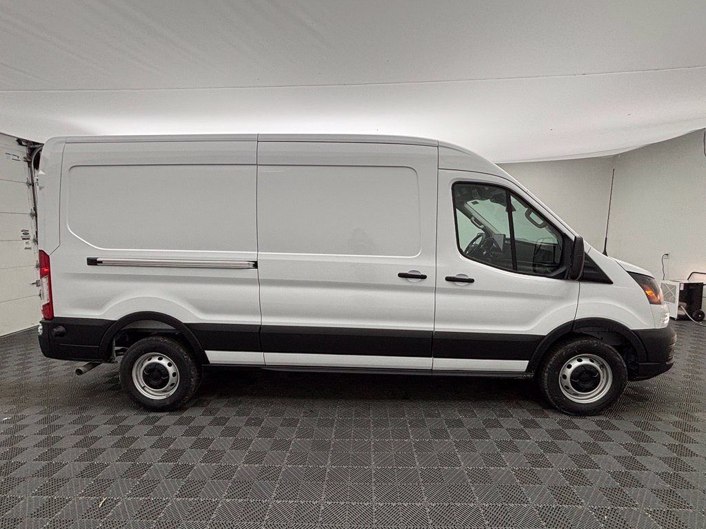 New 2027 White Ford Base image 7