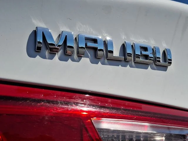 Used 2024 White Chevrolet LT image 29