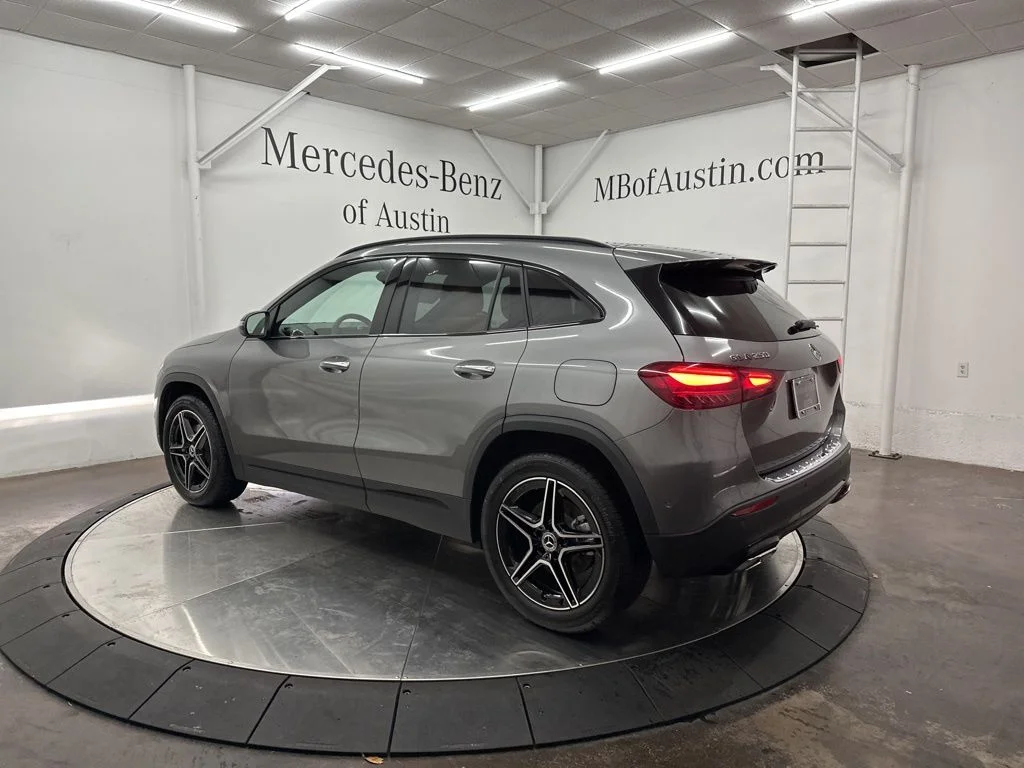 Used 2026 Gray Mercedes-Benz GLA 250 image 5