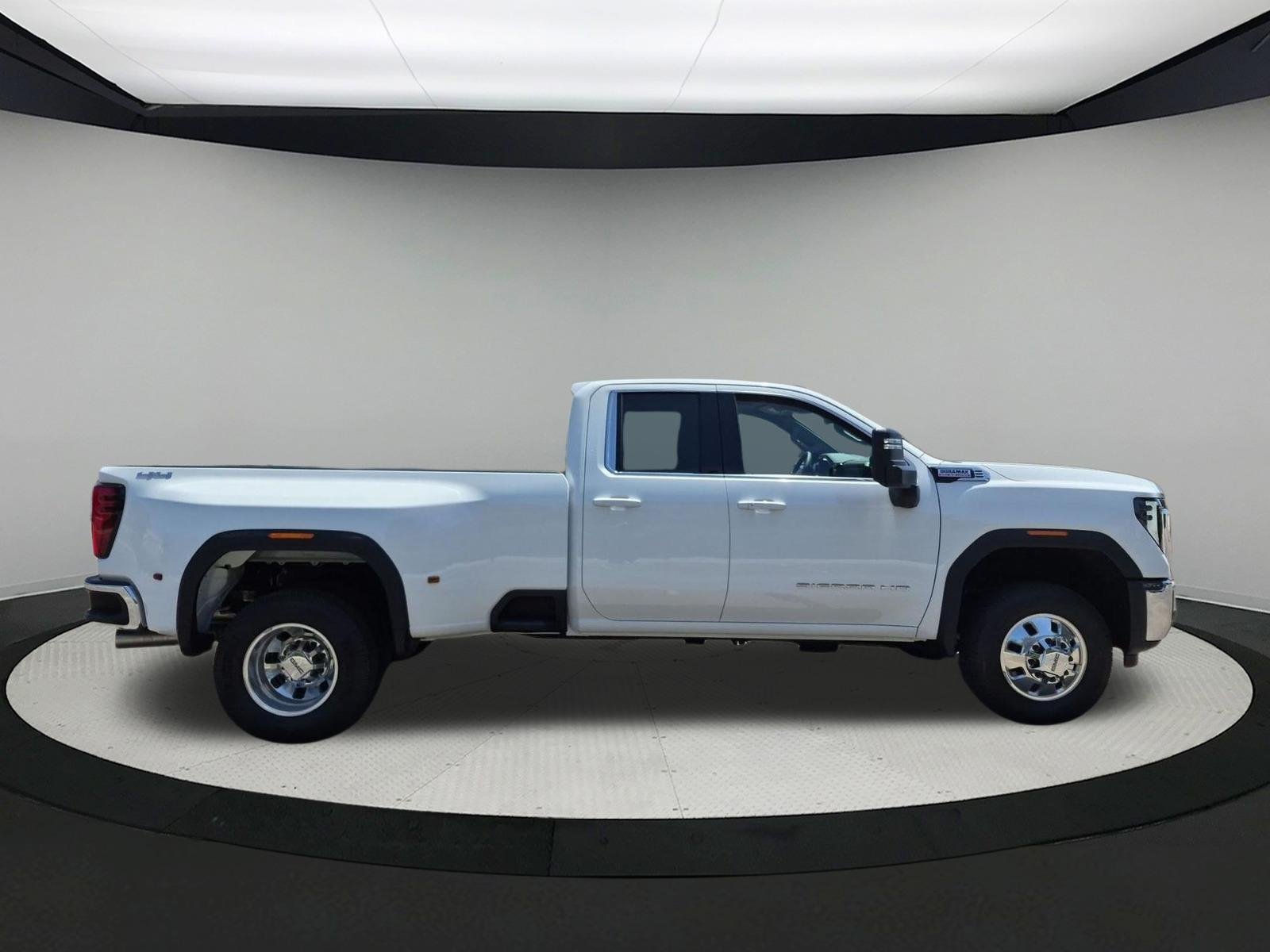 2026 GMC Sierra 3500HD SLE - Photo 6