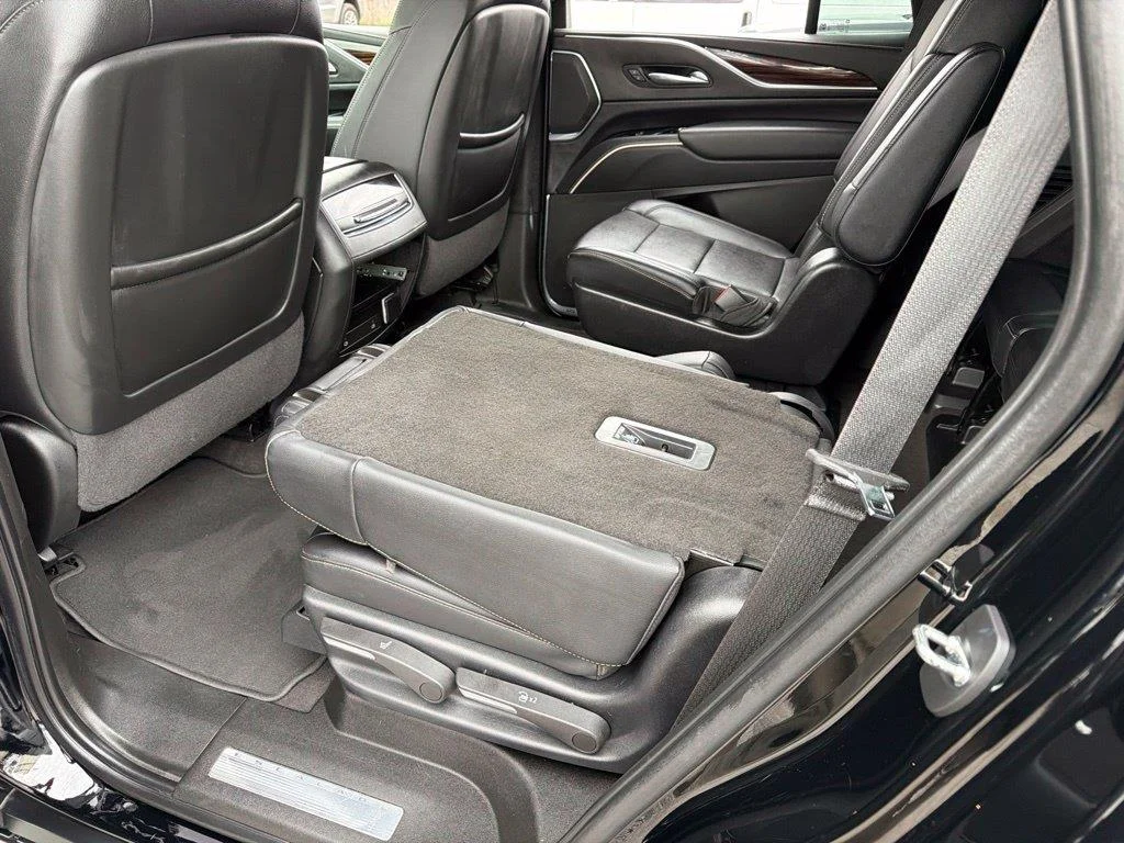 2023 Cadillac Escalade Luxury - Photo 35