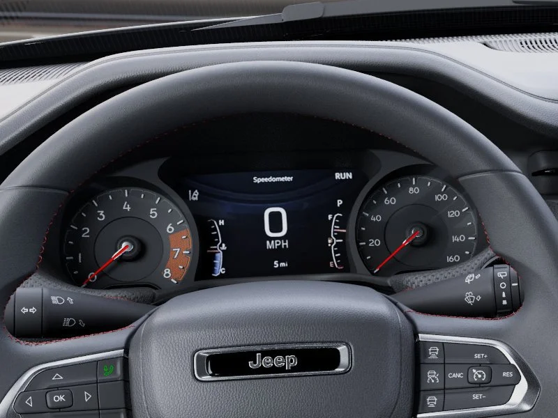 New 2026 Bright White Clear-Coat Exterior Paint Jeep Trailhawk image 19