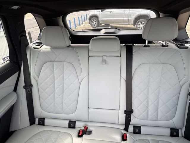 Used 2026 Gray BMW sDrive40i image 44