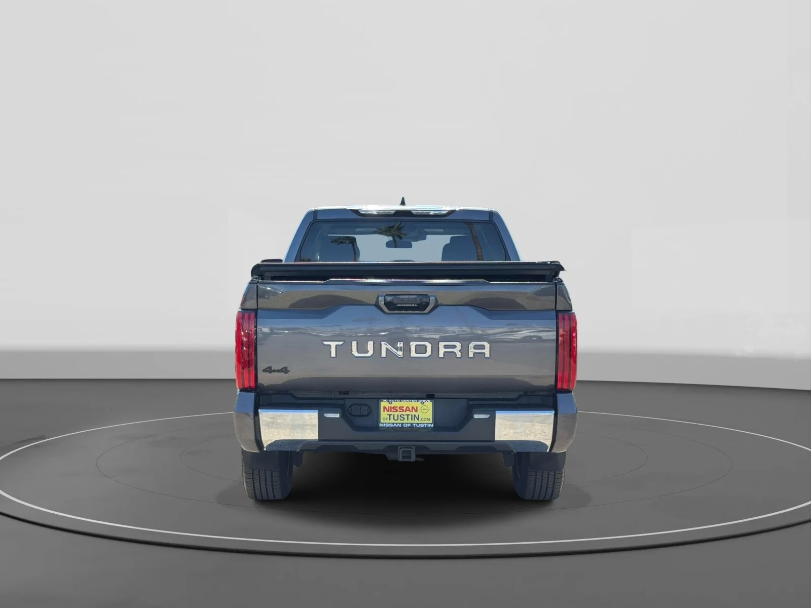 Used 2022 Magnetic Gray Metallic Toyota SR5 image 5