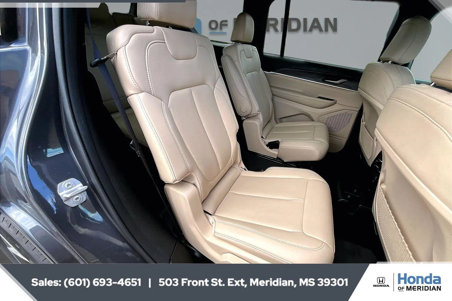 Used 2025 Baltic Gray Metallic Clearcoat Jeep Limited image 20