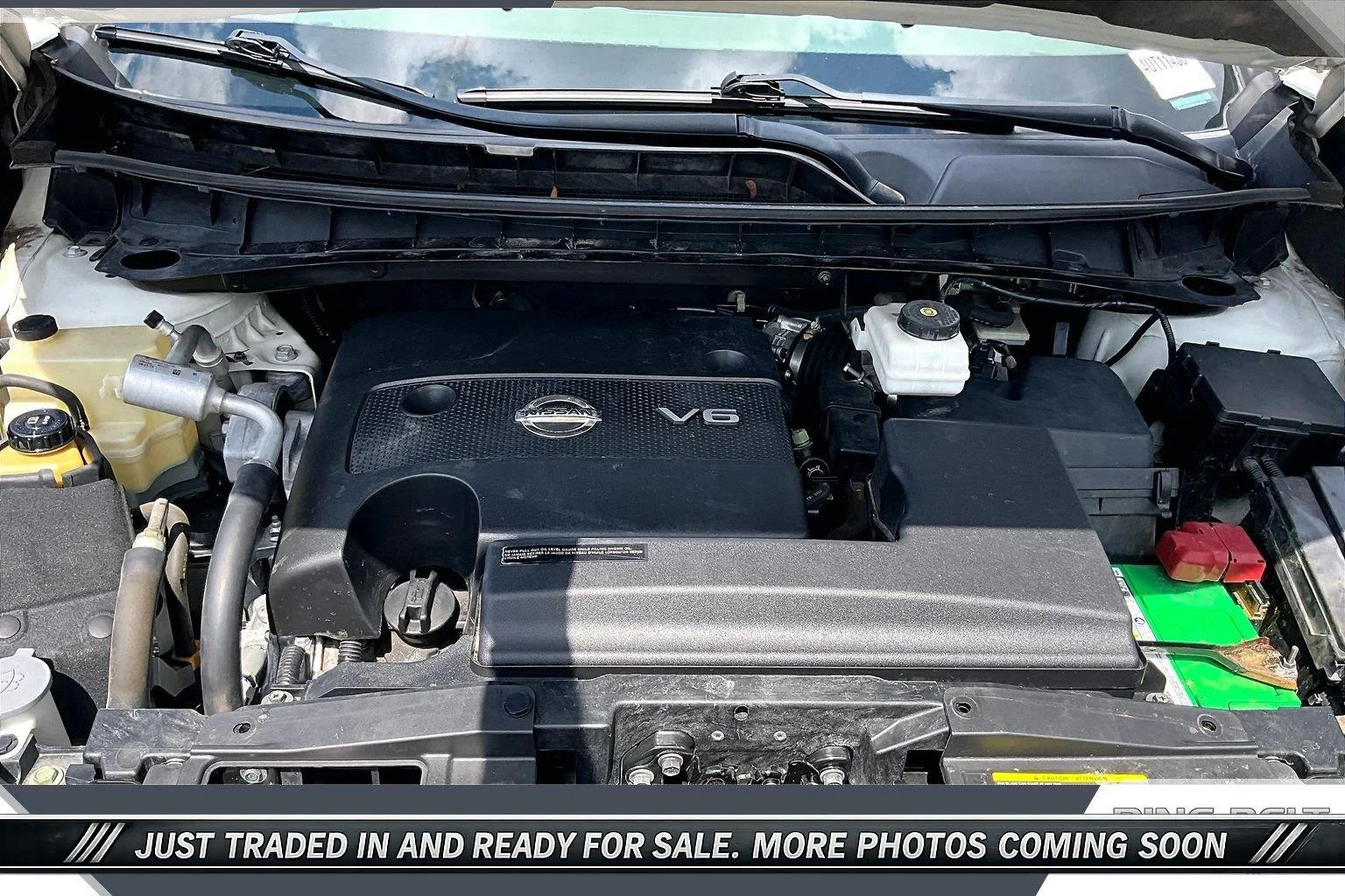 Used 2017 Pearl White Nissan SL image 8