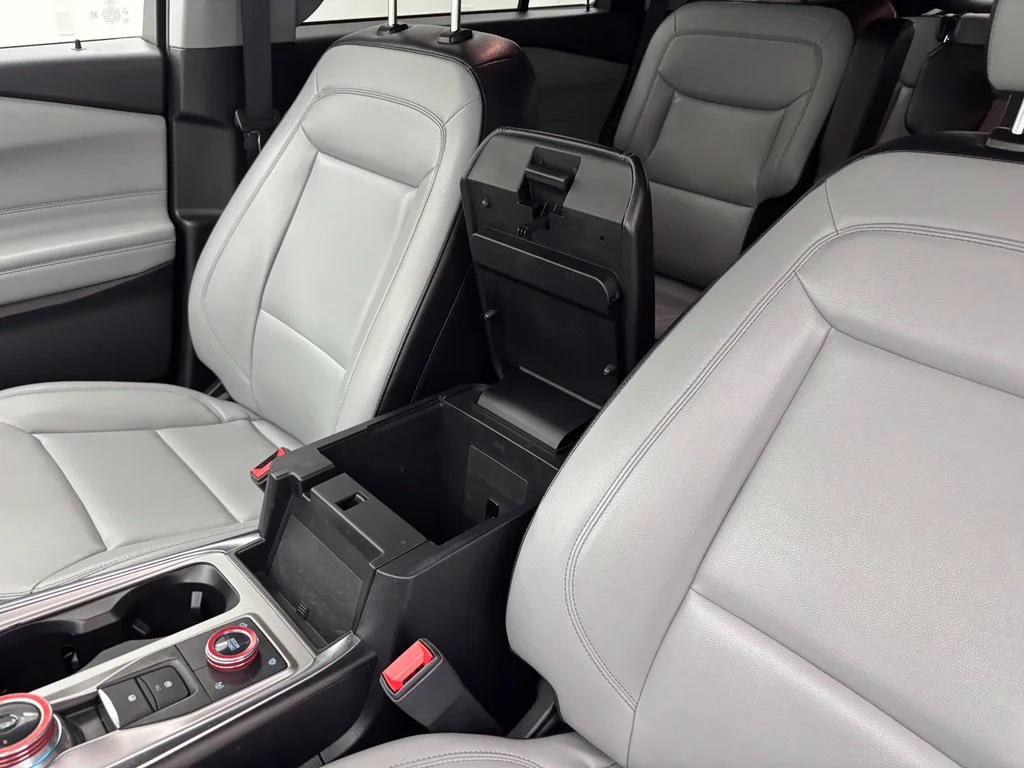 Used 2021 Silver Ford XLT image 26