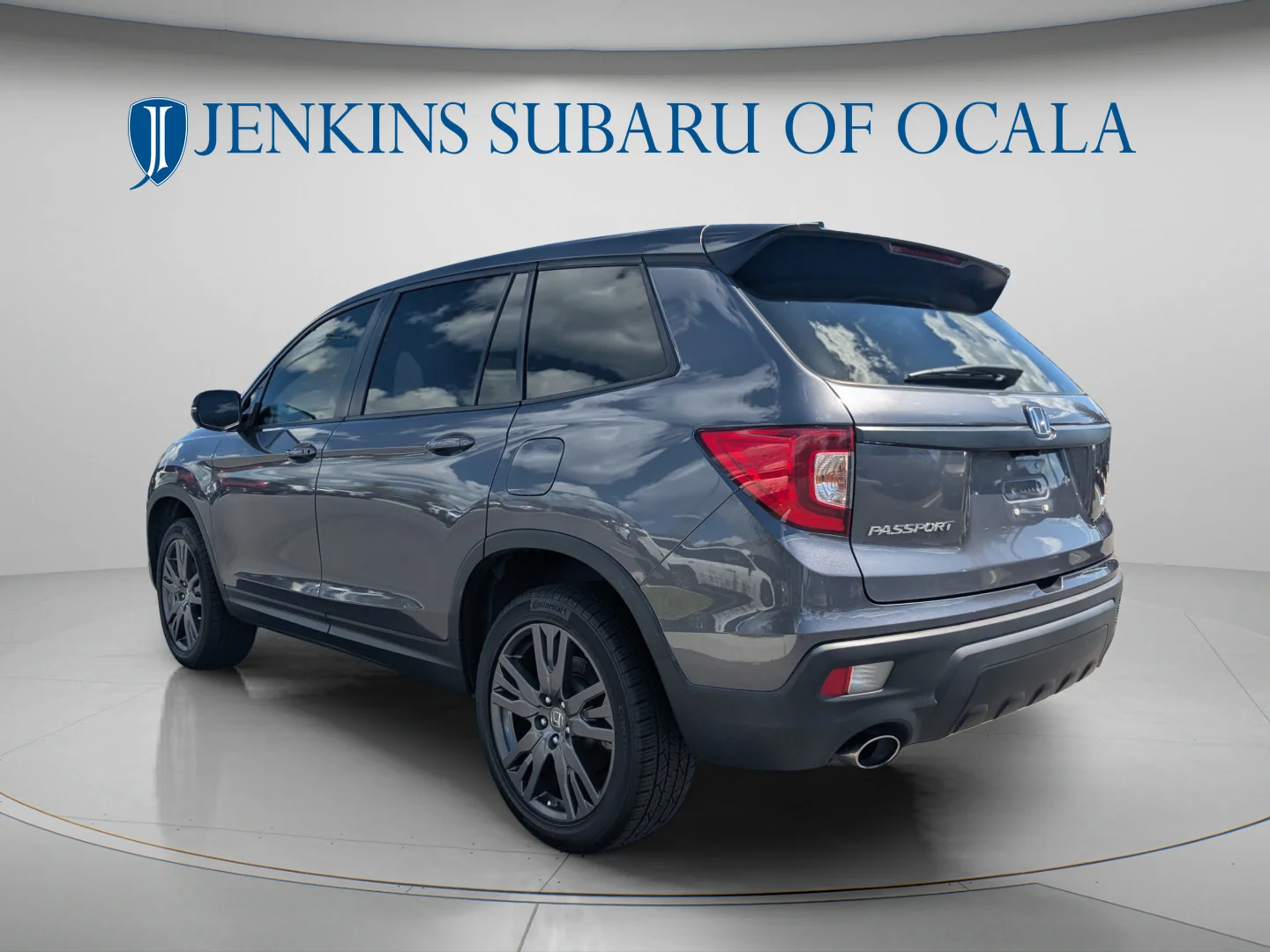 Used 2021 Obsidian Blue Honda EX-L image 4