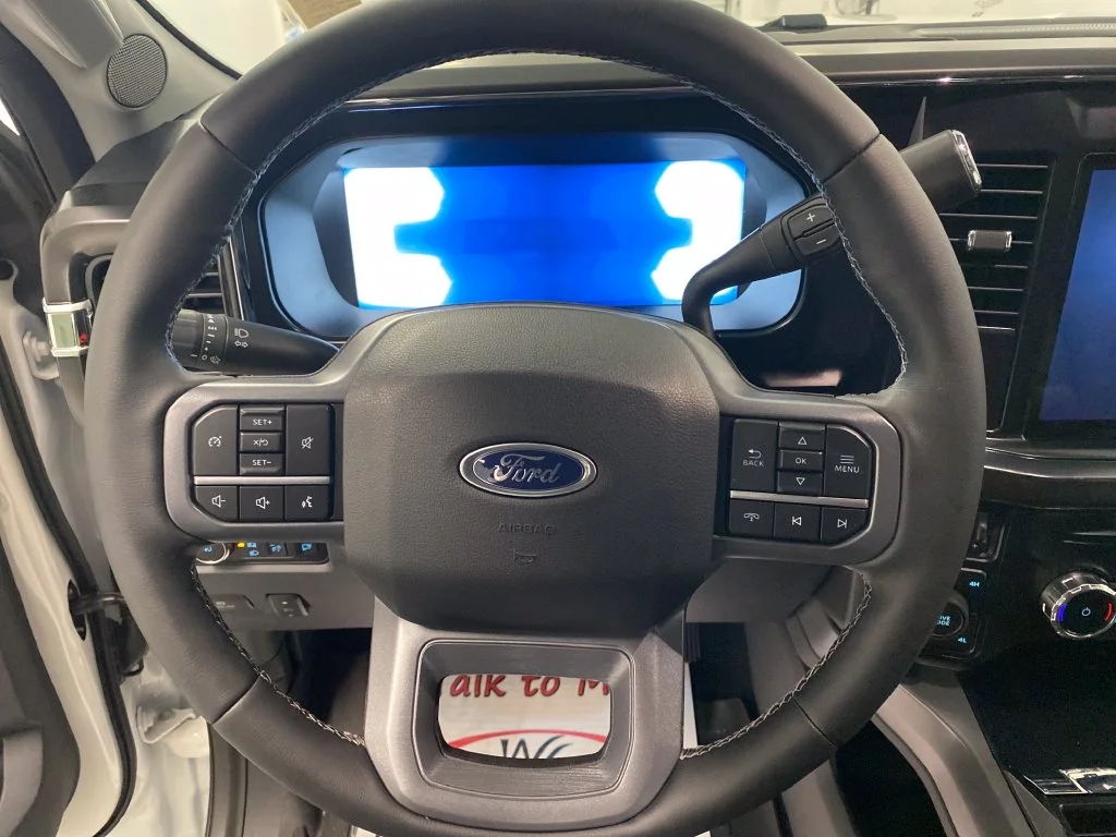 New 2026 Star White Metallic Tri-Coat Ford F-250® Lariat® image 20