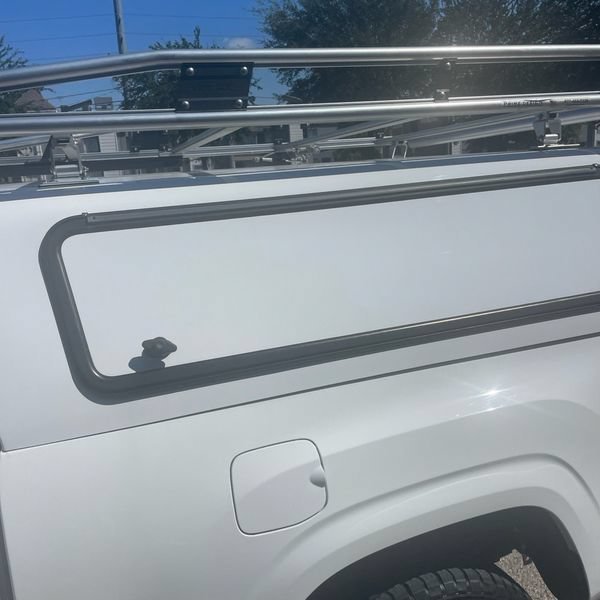 Used 2022 White Toyota SR image 27