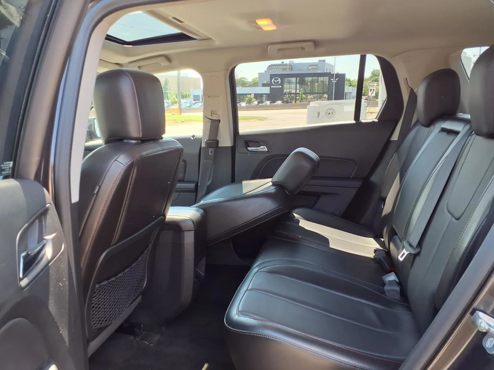 Used 2015 Iridium Metallic GMC SLT image 25