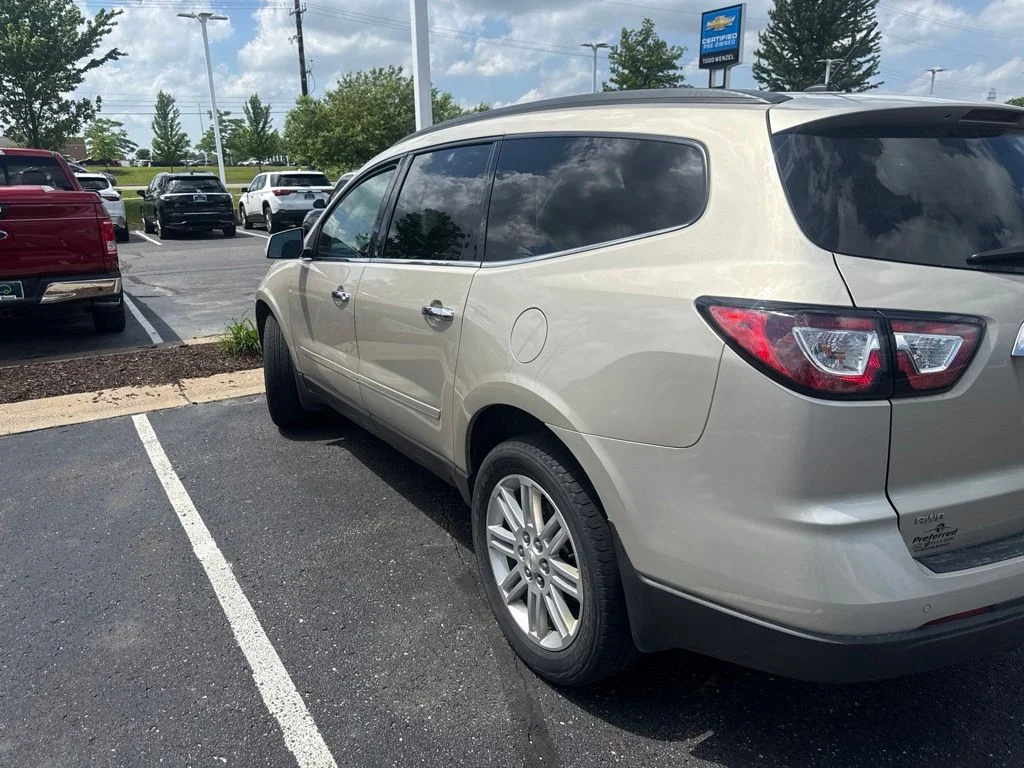 Used 2015 Gold Chevrolet LT image 7