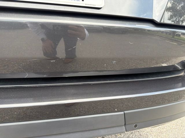 Used 2020 Carpathian Gray Premium Metallic Land Rover HSE image 4