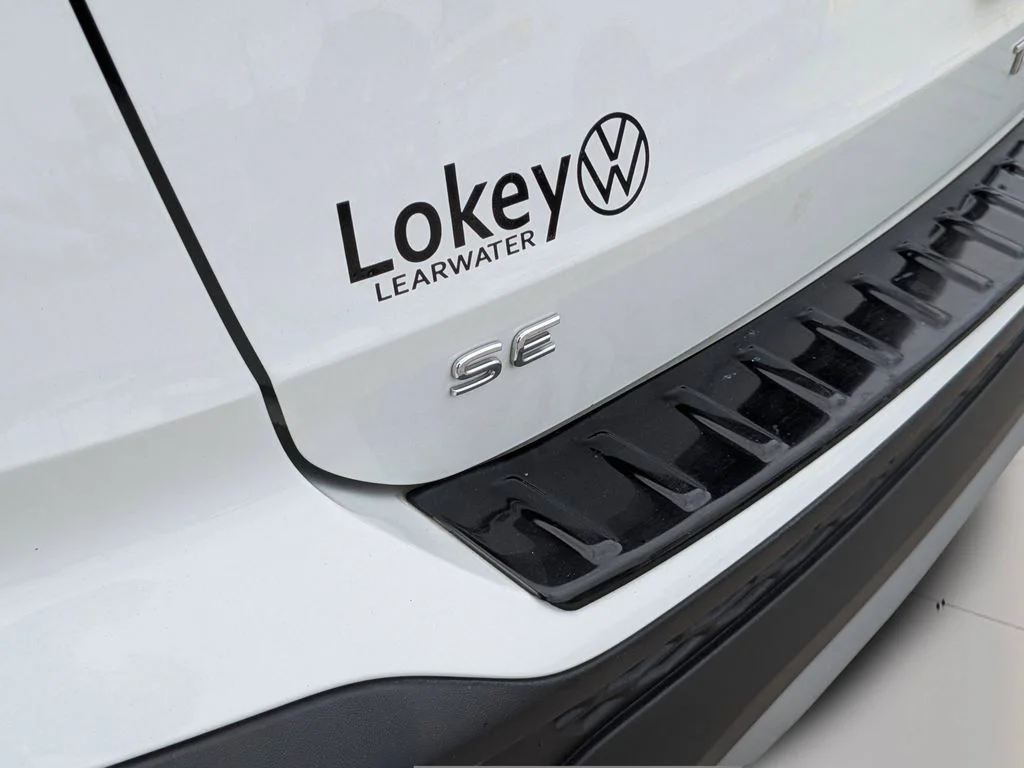 Used 2023 White Volkswagen 1.5T SE image 9