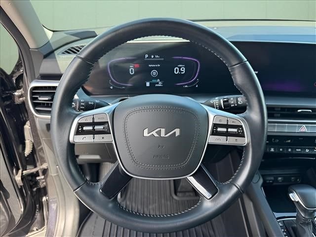Used 2025 Gray Kia S image 26