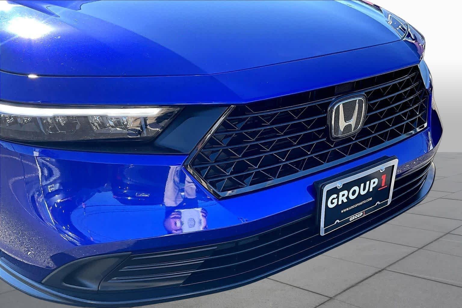 Used 2026 Still Night Pearl Honda Sport image 32