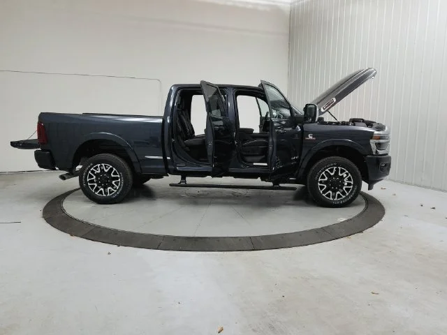2025 RAM 2500 Limited - Photo 17