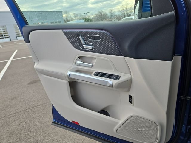 New 2026 Starling Blue Metallic Mercedes-Benz GLB250 image 21